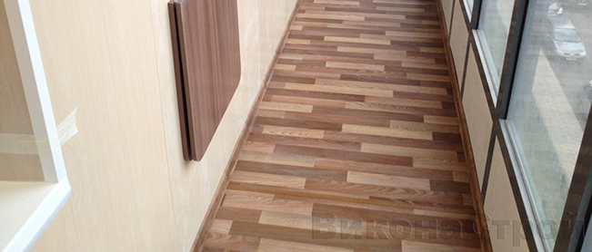 Отделка пола на балконе